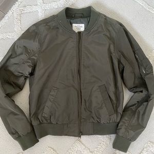Abercrombie & Fitch Green Bombet Jacket size S